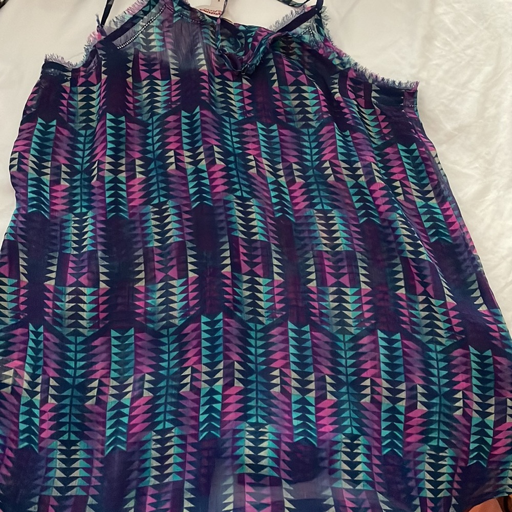 Patterned tank - Picture 6 of 8